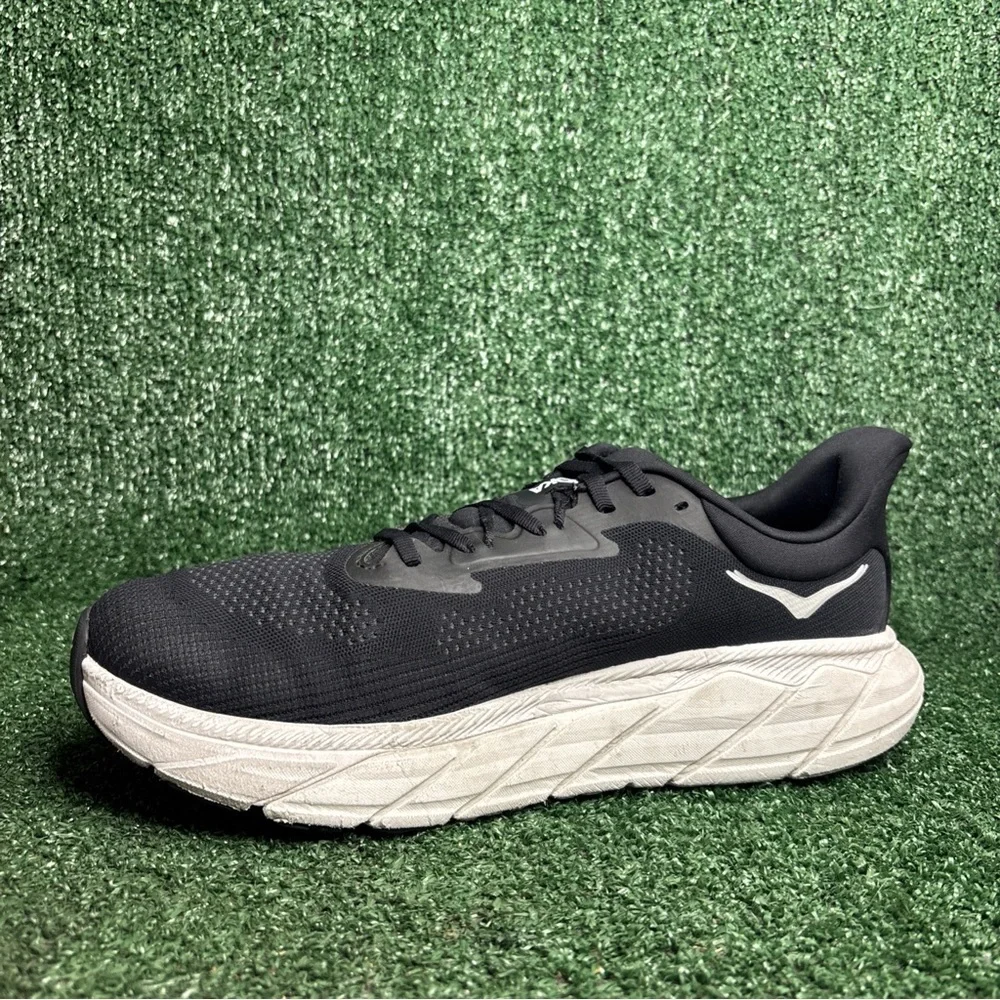 Men's 11.5 2E (WIDE) Hoka Men's Arahi‎ 7 Black White Shoes Sneakers 1147870-BWHT